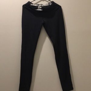 Under Armour heat gear leggings size medium
